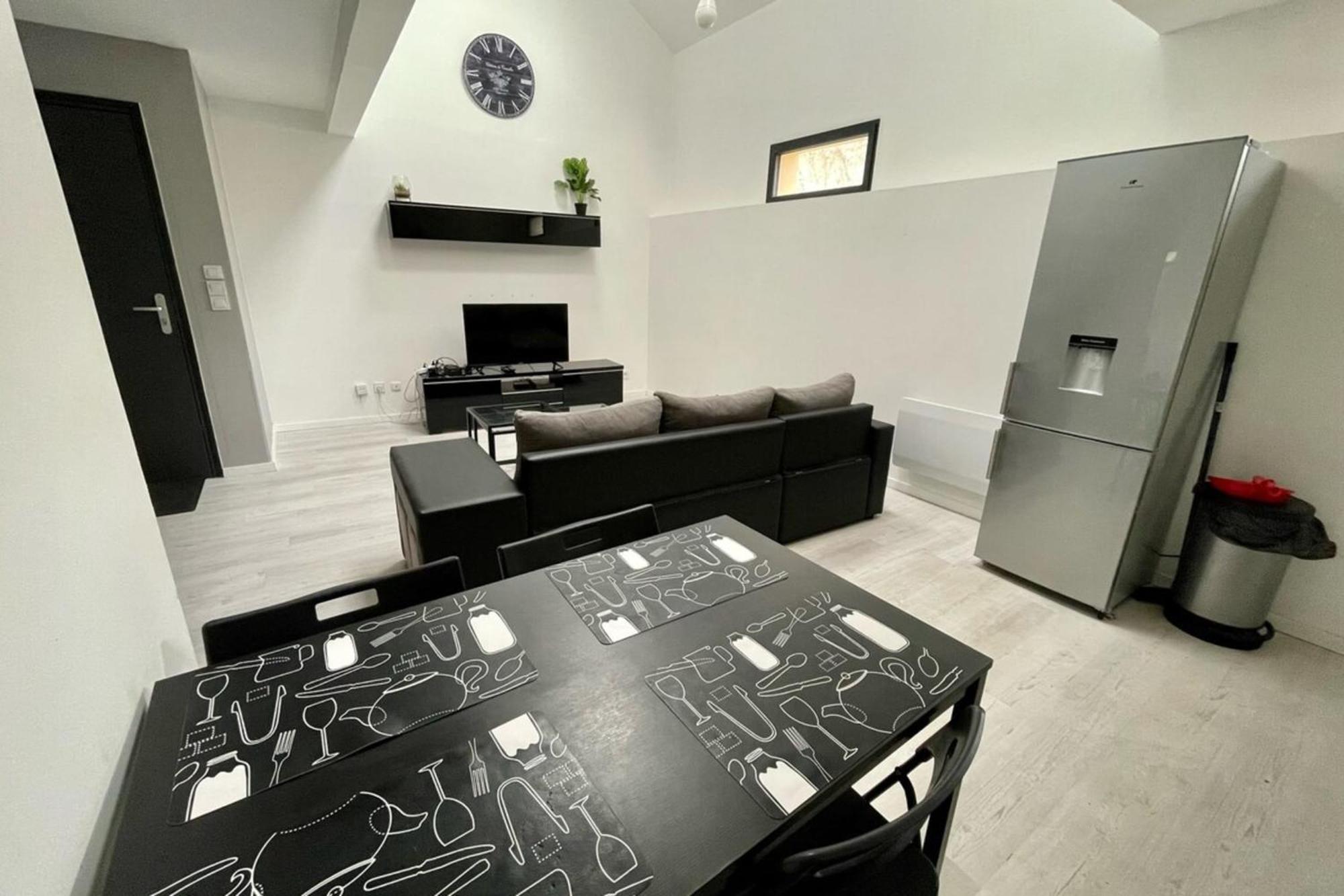 Duplex Montereau Centre - Chez Marc Apartment Exterior foto